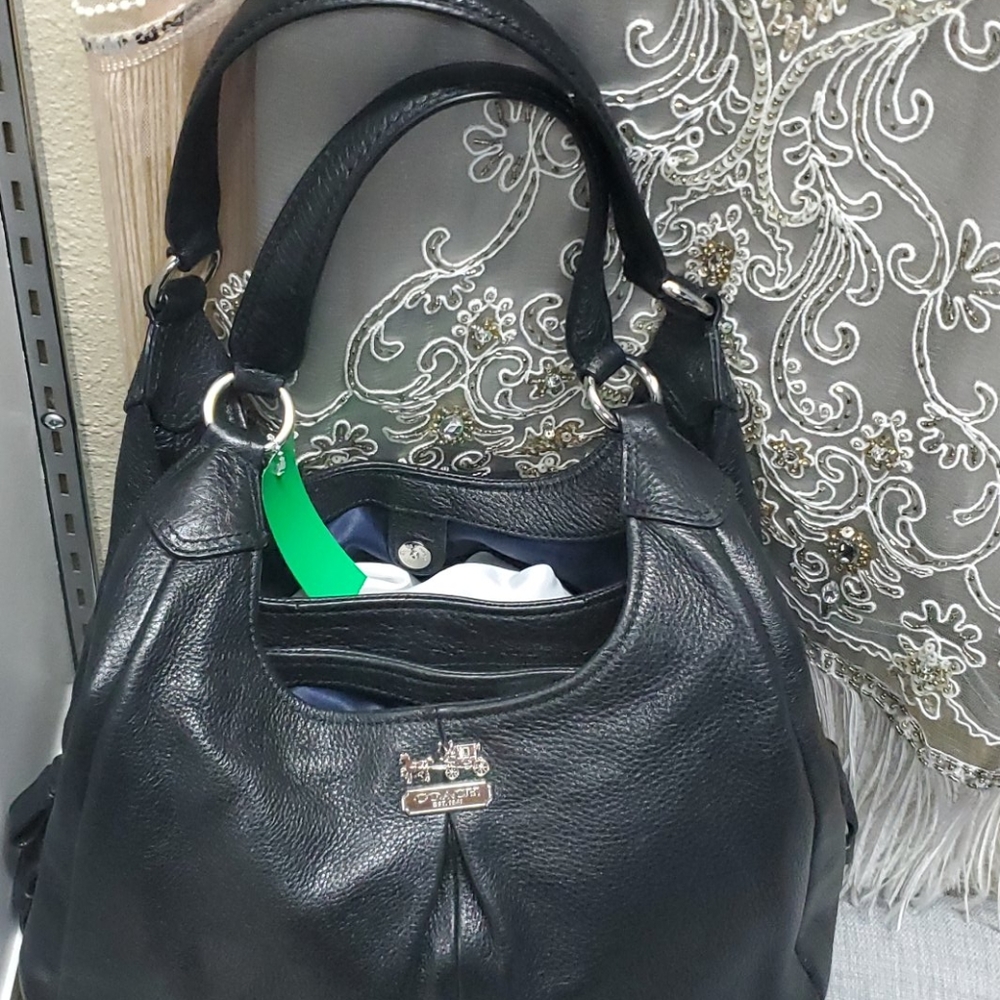 Authentic Coach Handbag ๐ - Picture 2 of 8